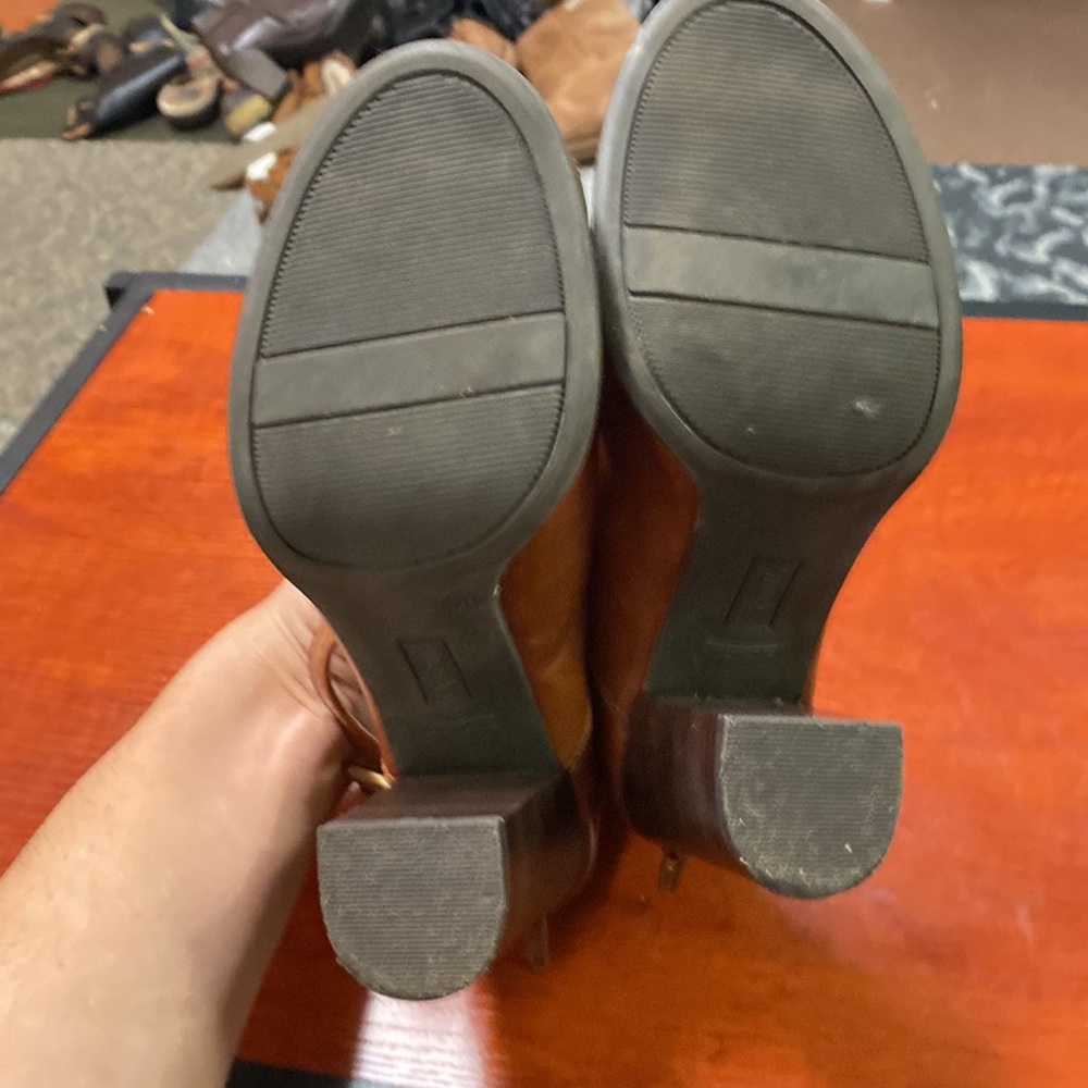 Fioni peeptoe block heel boots - Picture 4 of 5